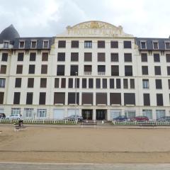 Paradis les pieds sur le sable trouville palace
