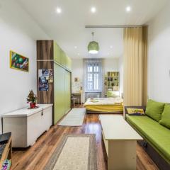 Green Thea Apartment / Free Parking