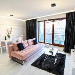 Apartament z basenem i widokiem na Motławę