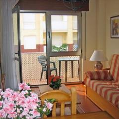 EN PLAYA SAN VICENTE DE LA BARQUERA