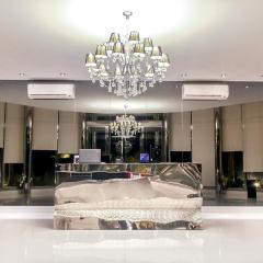Azure Punta Executive