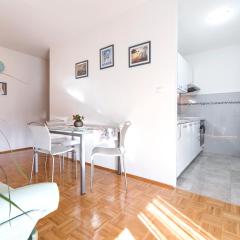 Apartment DORA Split