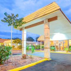 Days Inn by Wyndham St. Petersburg Central