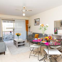 Palais Royal YourHostHelper