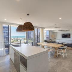 Astina Suites, Forster