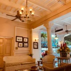 The Elgin Fairlawn, Kolkata