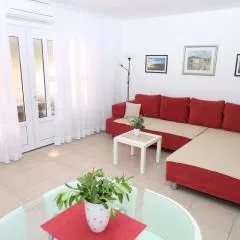 Apartment Viktorija with Terrace