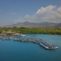 ミンピ リゾート ムンジャガン（Mimpi Resort Menjangan）