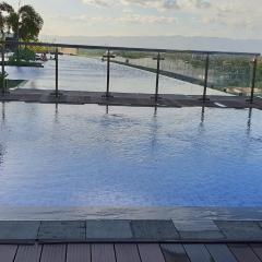 Mactan Newtown Condo with Garden and Ocean View 8NEWTOWN BLVD