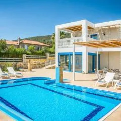 Villa Cyan