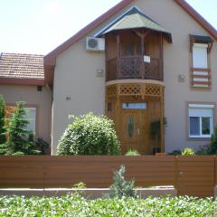 Xénia Apartmanok