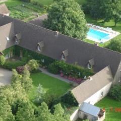 Vintage flat with swimming pool