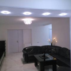 JAKO Old Tbilisi (center)