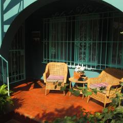 La Casona Azul