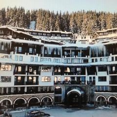 Grand Monastery Apart-Hotel