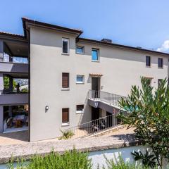 Apartments Vugrinec with Terrace