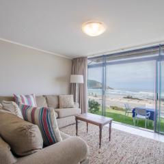 Herolds Bay Accommodation - Hiers Ons Weer Downstairs