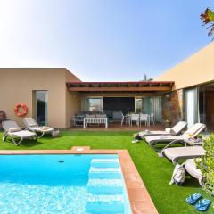 Salobre Villa with Pool Par 4 nr 9