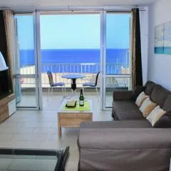 Sunny Ocean View Apartment