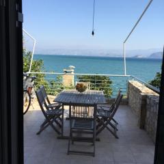 Seafront apartment ΙΙ in Kiveri, near Nafplion.