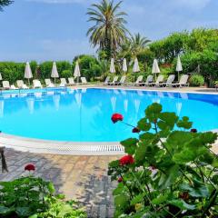 Alkyon Apartments & Villas Hotel