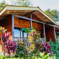 Heliconias Rainforest Lodge