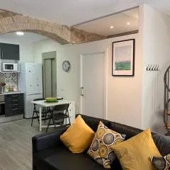 PINTOR MASSANET - Casa de piedra adaptada en LEscala