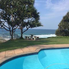 9 Casablance Ballito~Beach on your doorstep.