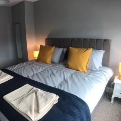 Wyken House - 3 Bedroom House Coventry - Sleeps 5