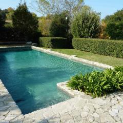 Casale Oliva in a landscape of oaks, olive e cherry trees