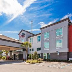 Best Western Plus Chain of Lakes Inn & Suites