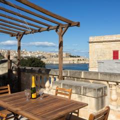 Traditional Maltese Townhouse, Roof Terrace and Views