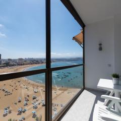 Lovely balcony sea views By CanariasGetaway