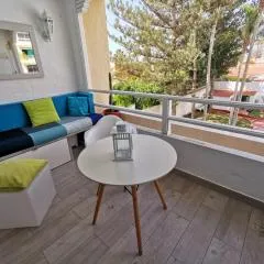 KEVIN'S HOUSE - front of YUMBO center in Maspalomas - Playa del Ingles