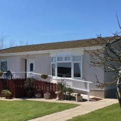 Moneydarragh Cottage with uninterrupted mountain and sea views- Hot tub available for hire