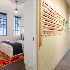 Spacious Designer Warehouse Melbourne CBD Apartment
