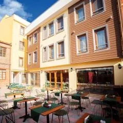 Set Özer Hotel