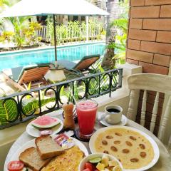 White Coconut Resort