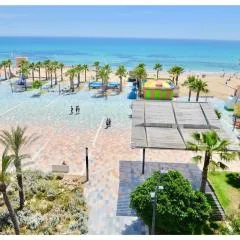 12 Sunny Sea Views