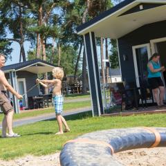 Lodge 4 personen camping de Molenhof