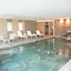 Château Belmont Tours by The Crest Collection