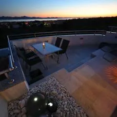 Magic Blue Sky Apartment