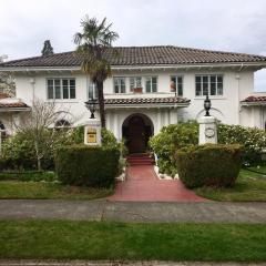 The Villa Bed & Breakfast