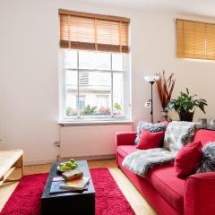 Classic Two-Bedroom Apartment Pimlico