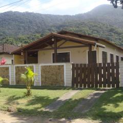 CASA ESPAÇOSA 4 DORMITÓRIOS A 150M DA PRAIA DA MARANDUBA / UBATUBA