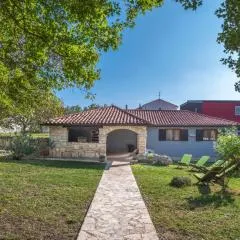 Holiday Home Cetina by Interhome