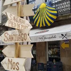 Albergue -WiFi- o Apartamento -No WiFi- Camino Santiago Porriño - En Pleno Centro - City Centre