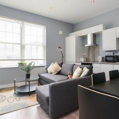 Arena Apartments - Stylish and Homely Apartments by the Ice Arena with Parking