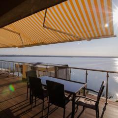 Sea Gem Mamaia - 200m to Beach, XL Terrace, and Beautiful Views