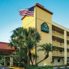 西棕櫚灘- 佛羅里達收費公路拉金塔酒店